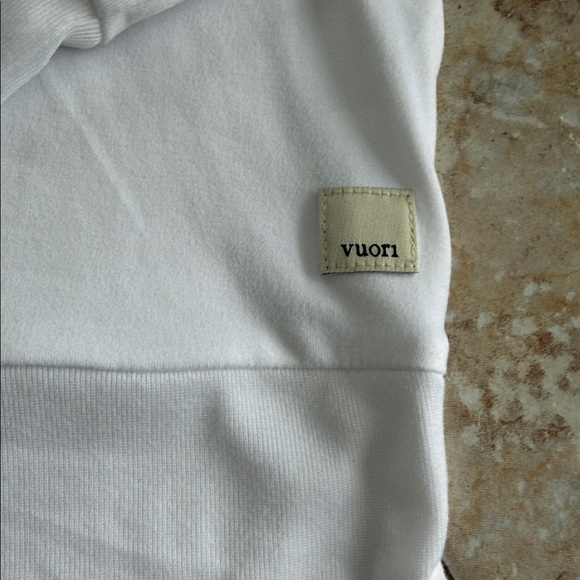 Vuori Dreamknit Performance Jogger and Day Crew Top - Picture 2 of 4